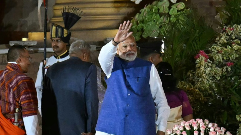 Pr&ecirc;mie indiano Modi forma governo de coaliz&atilde;o dominado por seu partido
