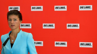 Linksfraktion bereitet eigene Abwicklung vor - Klingbeil wirbt f&uuml;r &Uuml;bertritte