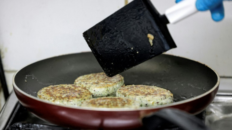 L'Assembl&eacute;e interdit certains produits contenant des PFAS mais &eacute;pargne les ustensiles de cuisine