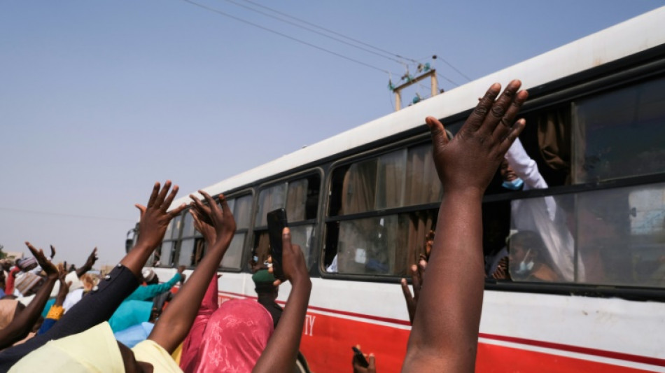 Hombres armados secuestran a 39 ni&ntilde;os en una granja en Nigeria
