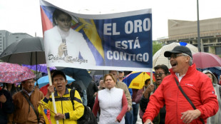 Congresso do Equador congela pedidos de impeachment &agrave; procuradora-geral por gravidez de risco