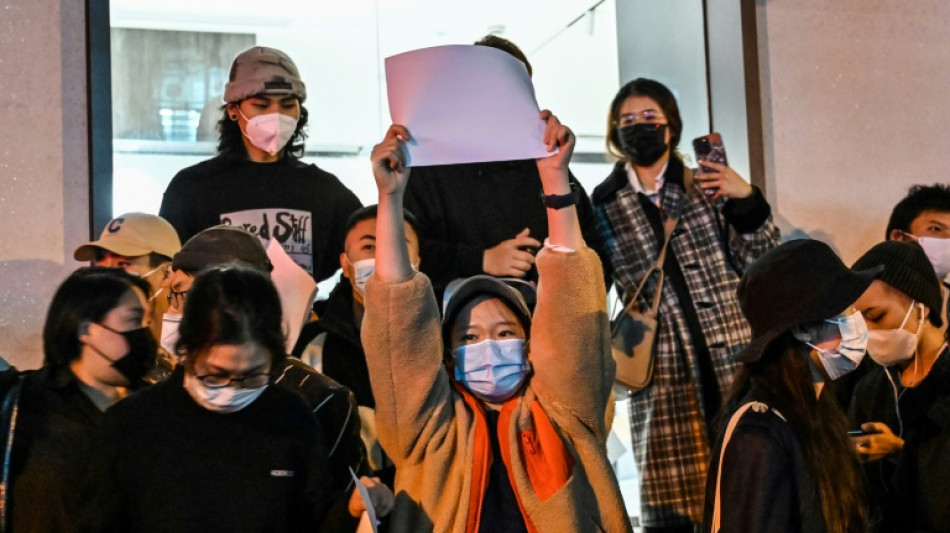 China censura informaci&oacute;n sobre ola  de protestas contra confinamientos