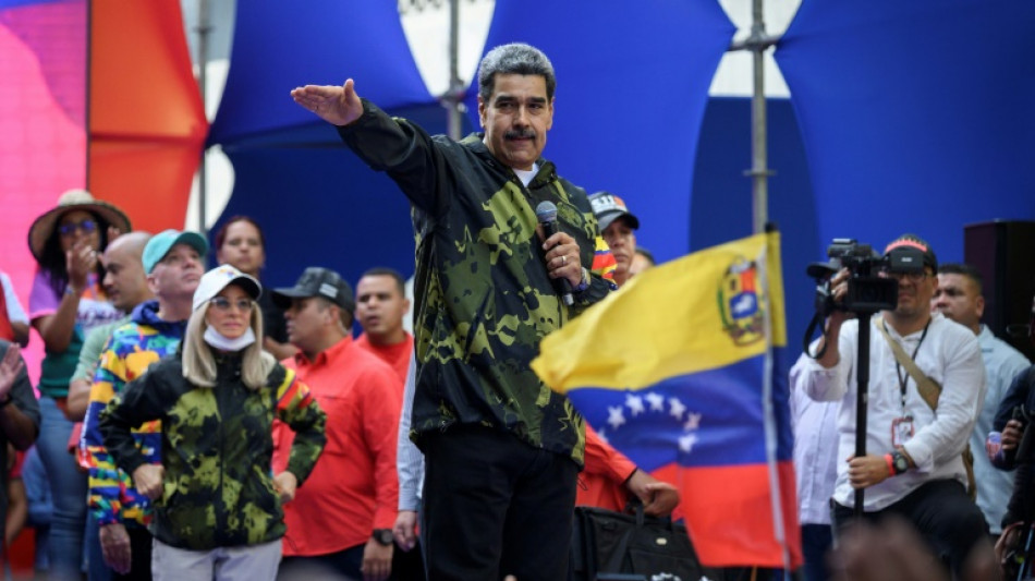 EUA anuncia que retomar&aacute; san&ccedil;&otilde;es contra petr&oacute;leo e g&aacute;s da Venezuela