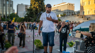 Grèce: le père d'une victime de la catastrophe ferroviaire de 2023 en grève de la faim devant le Parlement 