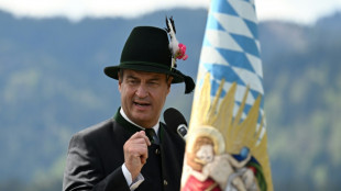 Umfrage sieht weiterhin Mehrheit f&uuml;r CSU und Freie W&auml;hler in Bayern