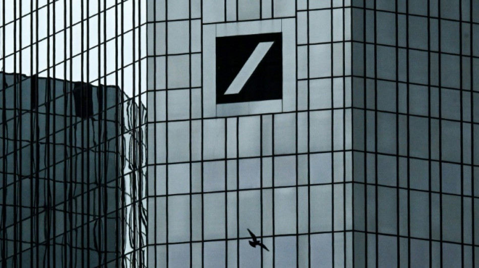 Deutsche Bank im zweiten Quartal mit Verlust wegen R&uuml;ckstellung f&uuml;r Rechtsstreit 