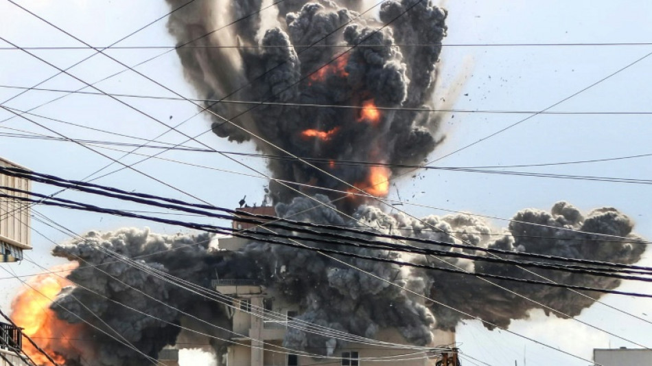 P&aacute;nico y decenas de muertos en intensos bombardeos israel&iacute;es en L&iacute;bano