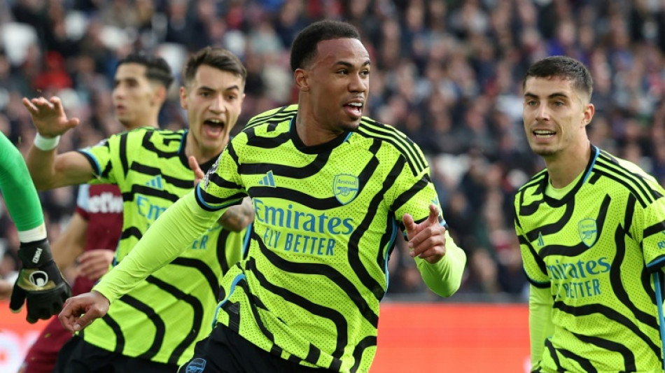 Rice scores on return as Arsenal hit West Ham for six