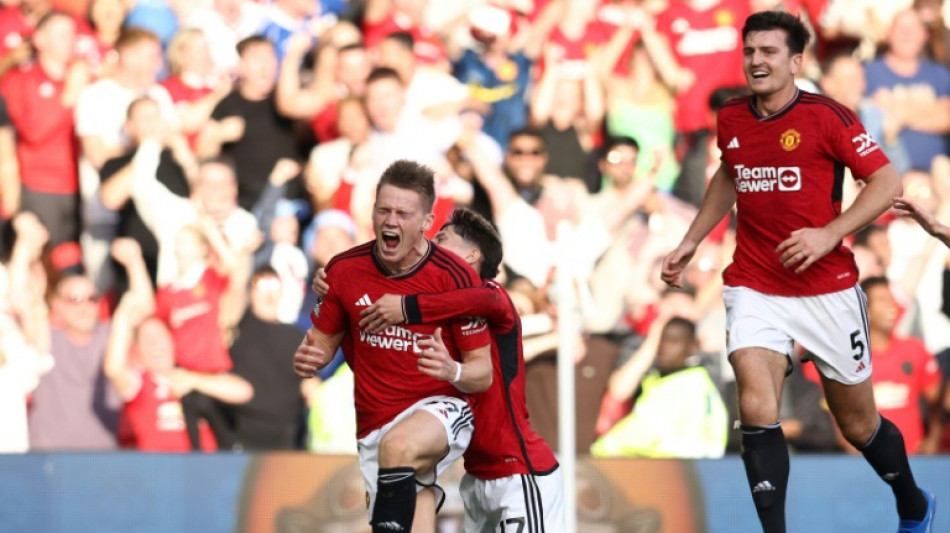 McTominay's dramatic double lifts Man Utd as 10-man Spurs go top