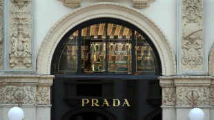 Lavori in corso in Galleria Vittorio Emanuele a Milano per Prada Galleria