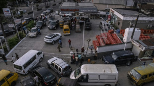 Nigerian president sacks board of state oil company