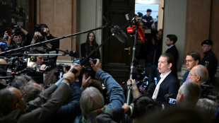 &Ouml;sterreichs Ex-Kanzler Kurz pr&auml;sentiert sich vor Gericht als Opfer