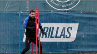 Messi set for first PSG appearance since World Cup as contract talks go on