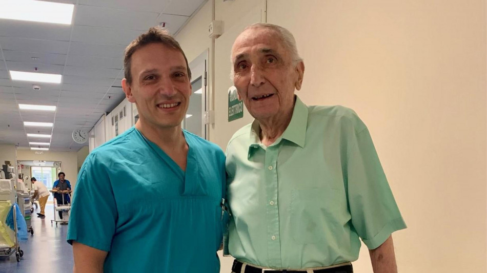 A 91 anni operato alla colecisti da sveglio
