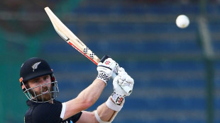 Pakistan restrict New Zealand to 261 after Conway hundred in second ODI