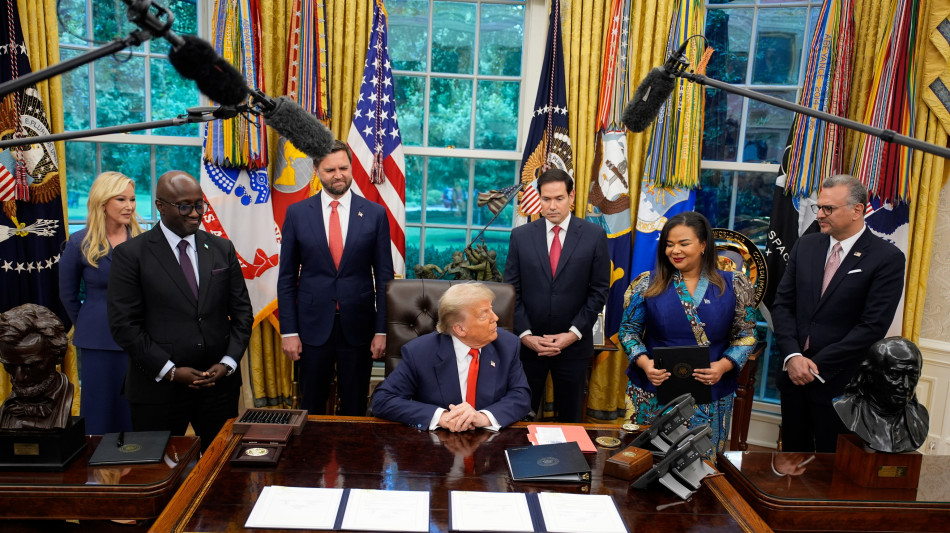 Presidente del Congo candida Trump per Nobel per la pace