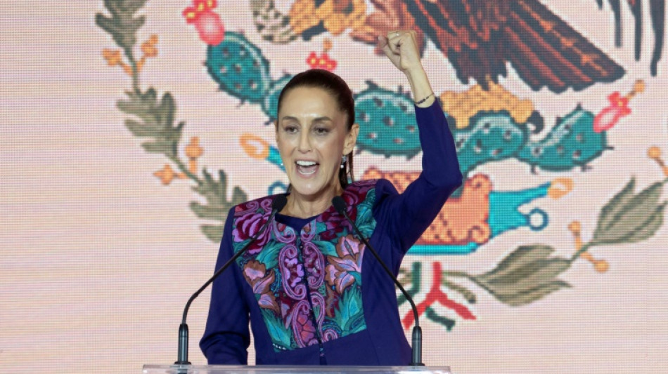 L&iacute;deres celebram elei&ccedil;&atilde;o da primeira presidente do M&eacute;xico