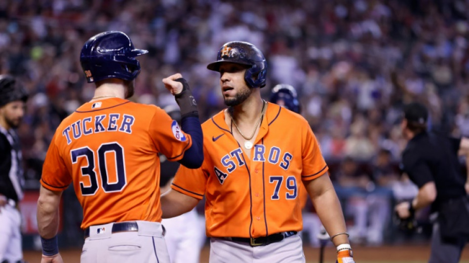 Astros win to grab first-round MLB playoff bye after Rangers loss