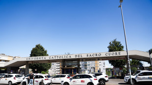 Un tumore spinale al settimo mese di gravidanza,salve donna operata al Gemelli e bimba