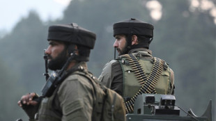 Soldados indianos matam tr&ecirc;s supostos combatentes na Caxemira