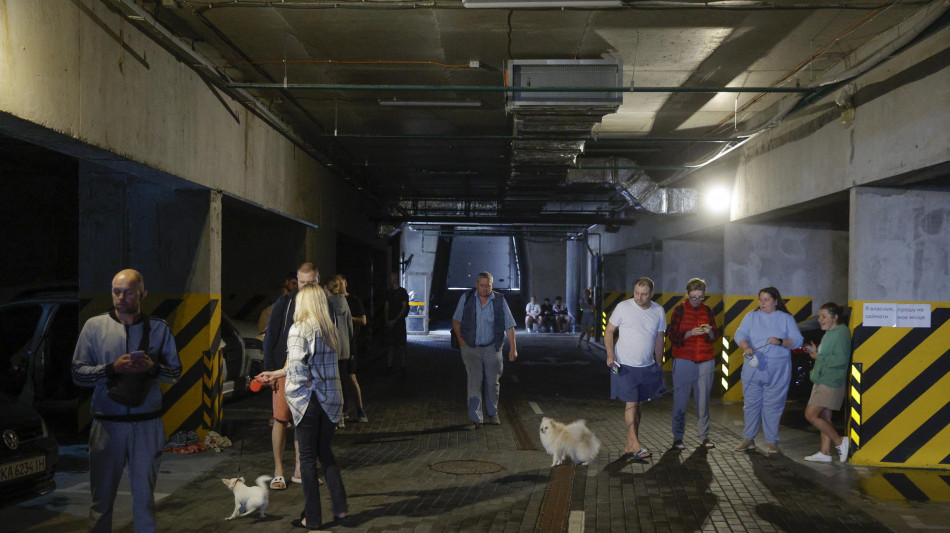 Sirene di allarme a Kiev prima dei colloqui a Washington