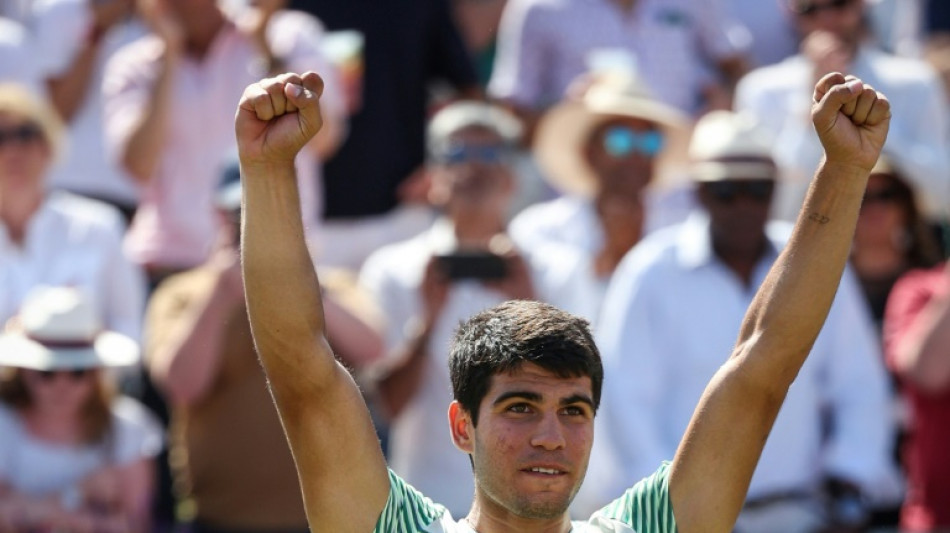 Carlos Alcaraz wins Queen's, returns to world number one