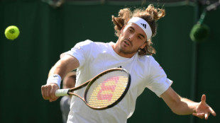 Murray braces for Tsitsipas clash at Wimbledon as Wawrinka advances