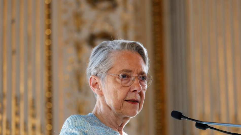 Gewalt an katholischer Schule: Frankreichs Bildungsministerin sagt aus