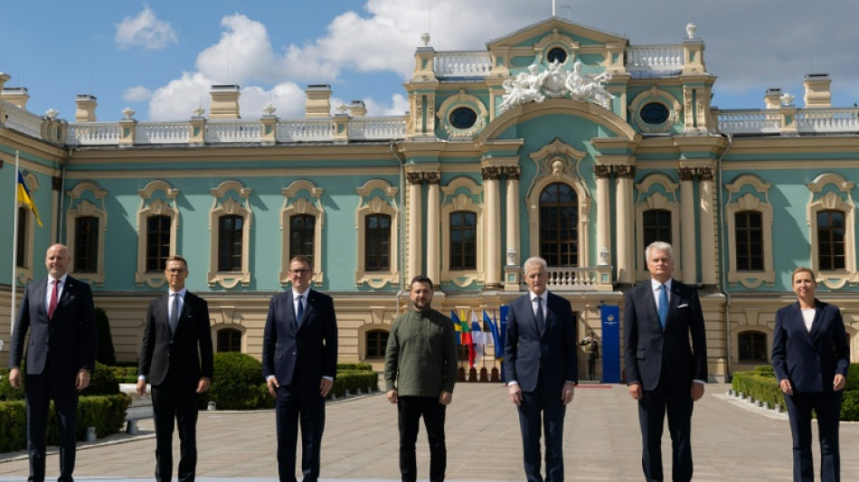 Nordische und baltische Staats- und Regierungschefs zu Solidarit&auml;tsbesuch in Kiew