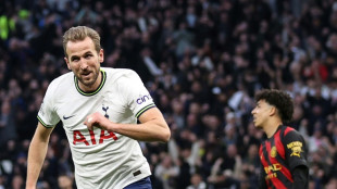 Kane eyes Premier League history after breaking Spurs goal record