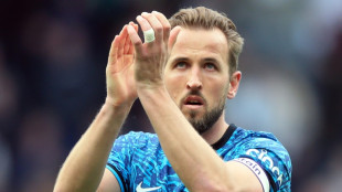 Kane glad of 'honest conversation' with Spurs chairman Levy
