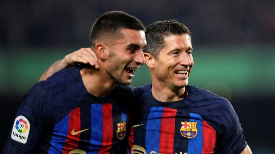 Barca restore Liga lead, Griezmann earns Atletico win