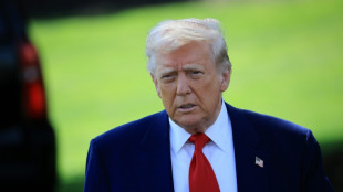 Nucléaire: Trump accuse l'Iran de "traîner des pieds" 