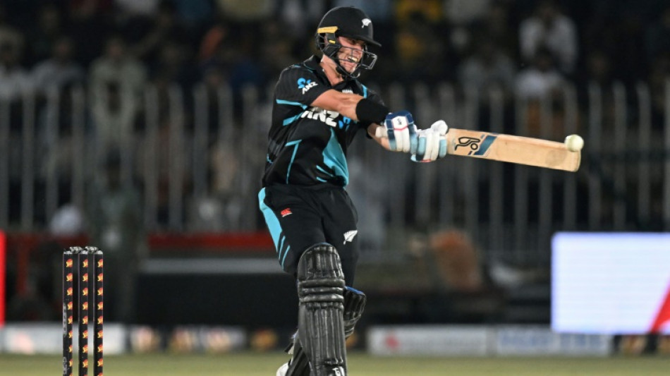 Chapman leads New Zealand to shock win over Pakistan in third T20