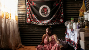 "Je ne veux pas mourir": les séropositifs du Lesotho se tournent vers la médecine traditionnelle