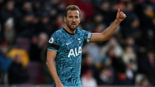 Conte hails Spurs 'character' as Premier League returns
