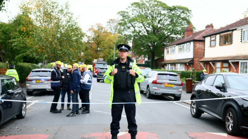 Mehrere Verletzte bei Angriff vor Synagoge in Manchester - Premier Starmer "entsetzt"