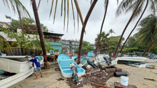 Mexique: la présidente Sheinbaum au chevet des zones touchées par l'ouragan Erick