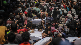 Attacco israeliano al mercato di Gaza, 18 morti