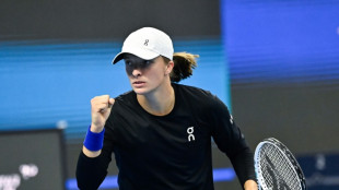 No.2 Swiatek downs No.3 Gauff to stay unbeaten at WTA Finals