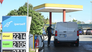Mimit, prezzi carburanti in lieve calo sulle strade, benzina self a 2,154 euro
