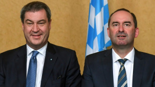 S&ouml;der h&auml;lt trotz Flugblatt-Aff&auml;re an Aiwanger fest