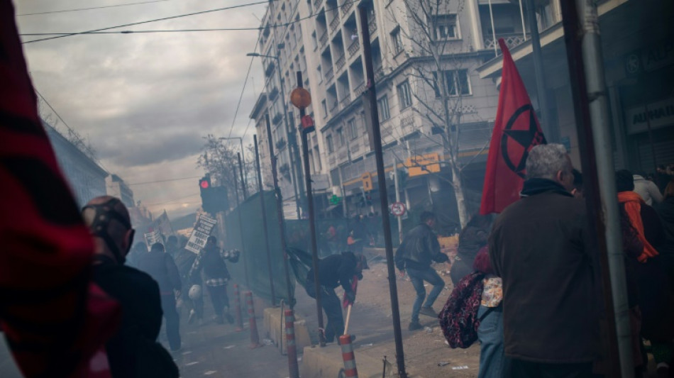 Catastrophe ferroviaire en Gr&egrave;ce: des violences lors de nouveaux rassemblements de col&egrave;re