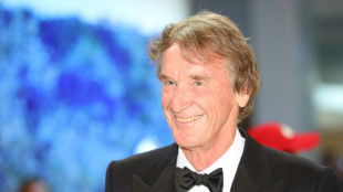 British billionaire Ratcliffe challenges Qatar sheikh in race to buy Man Utd