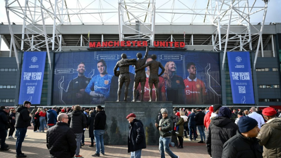 Fans group says any new Man Utd owner must respect 'rights of all people' 
