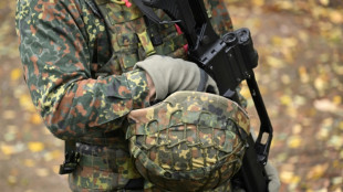 H&ouml;gl und G&uuml;nther wollen Wehrpflicht auch f&uuml;r junge Frauen