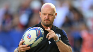 Gilchrist leads much-changed Scotland against Romania
