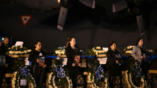 Honduras y Guatemala reciben cuerpos de migrantes muertos en un incendio en México