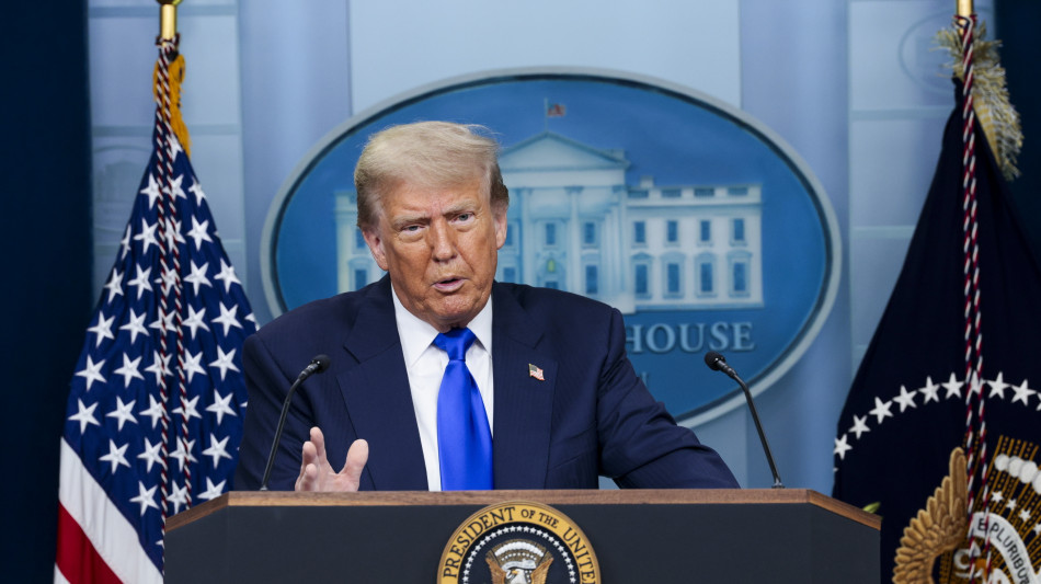 Trump, 'pensavo a rimozione sanzioni a Iran ma ora non più'