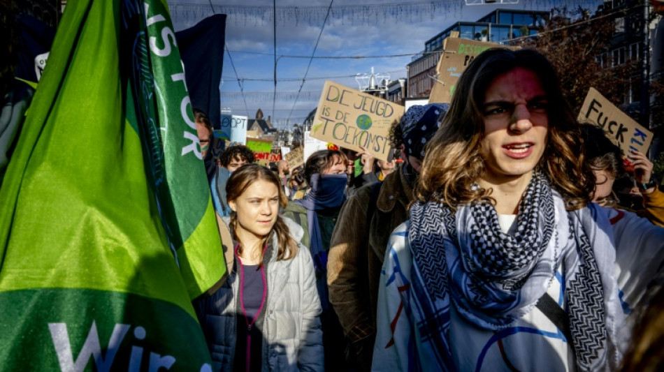 Greta Thunberg bei gr&ouml;&szlig;tem Klima-Marsch in Geschichte Amsterdams